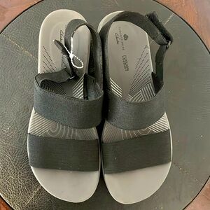 Clark’s sandals size 7 great condition barely  worn. Look new .